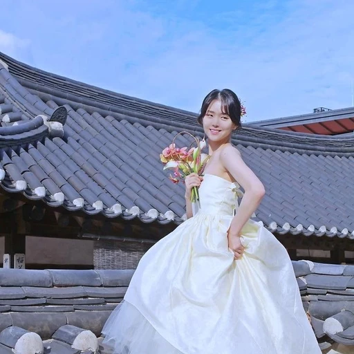 김지은