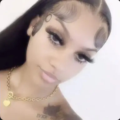 Profile image of Mia