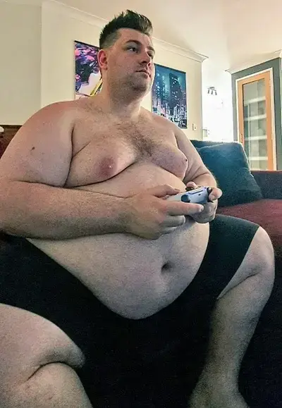 BriskOlive4055의 Slobby Husband