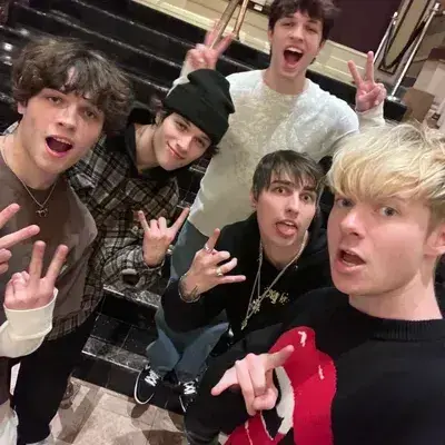 BulkyUncle2169의 Sam, Colby, and Sturns