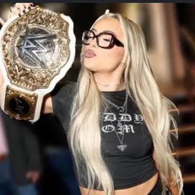Profile image of Liv