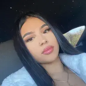 Profile image of Camila