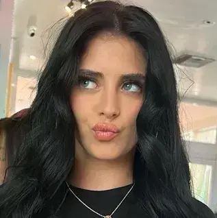 Profile image of Isabela Mendes