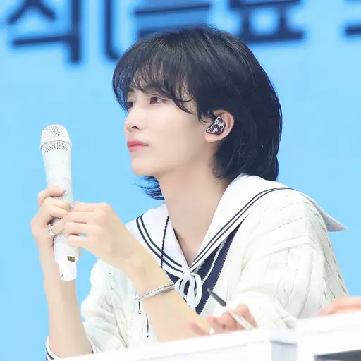 AcridEmu4644의 윤정한
