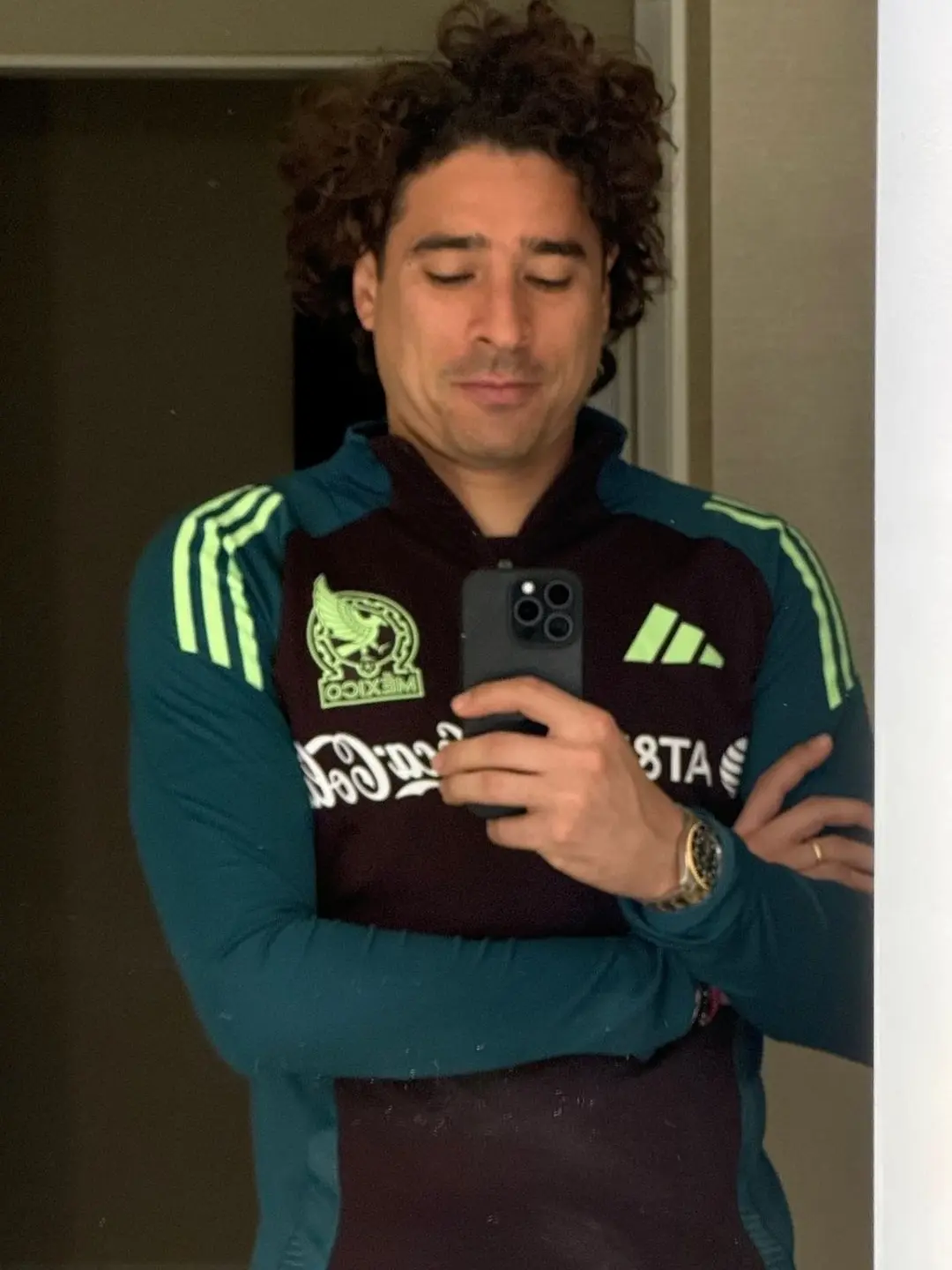 kayvolas의 Forbidden love | Memo Ochoa