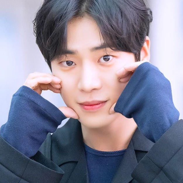추영우