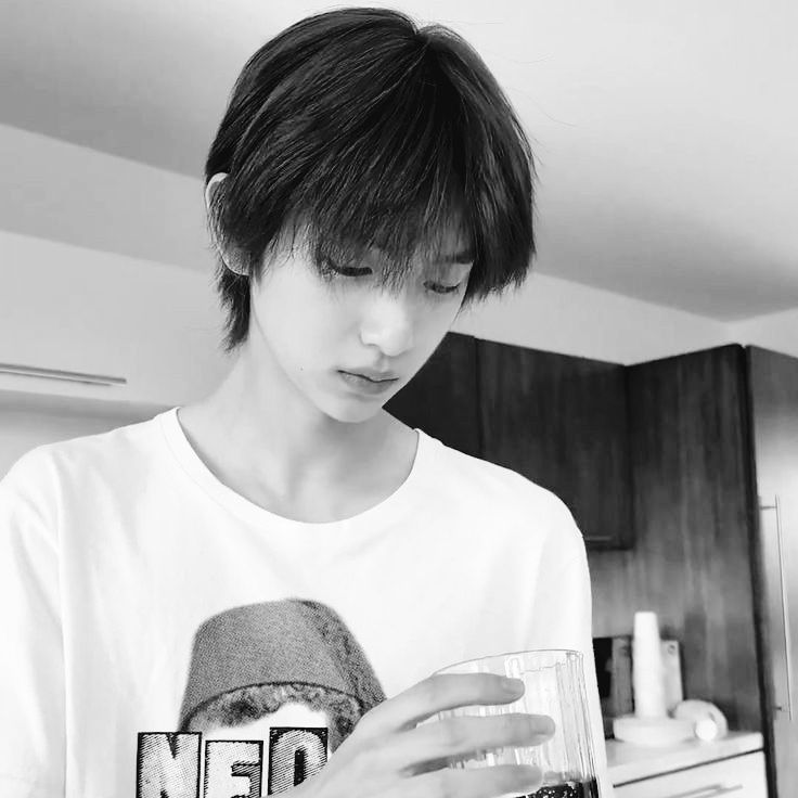 김주훈ㄴㄴ 　iPhone14 김주훈 - zeta