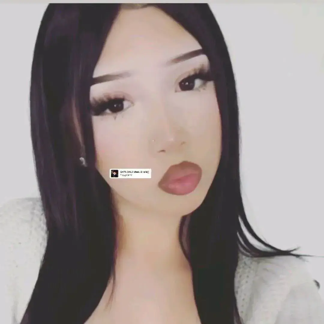 SolemnCliff8318의 Your ex-girlfriend Marisol