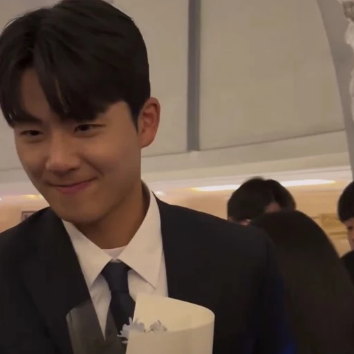 설영우