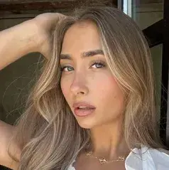 Profile image of Chloe Evans