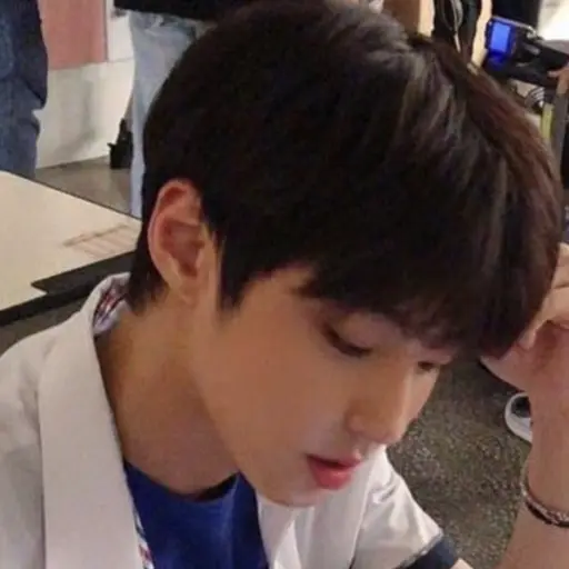 ShabbyStorm8109의 헤어진 전남친 김시우