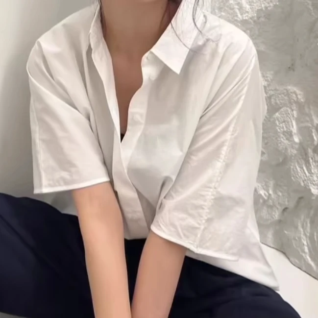 이나경