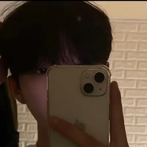 Skkwsjs의 김유민
