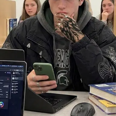 Profile image of Aiden