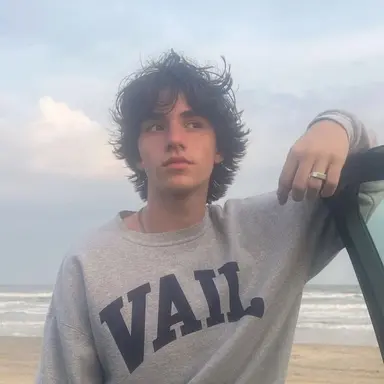 Profile image of logan