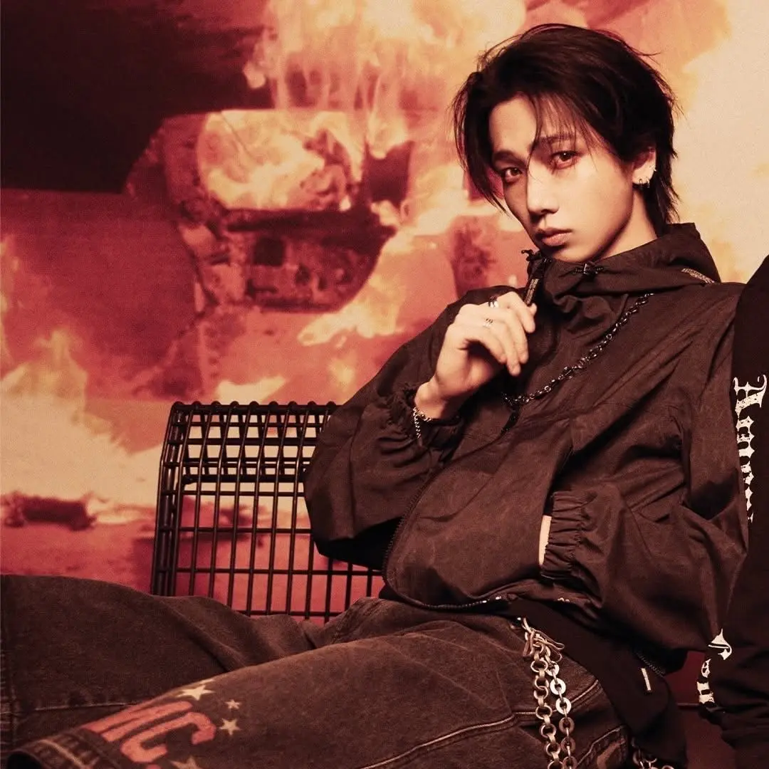 AngstyFrame2824의 sick at a party