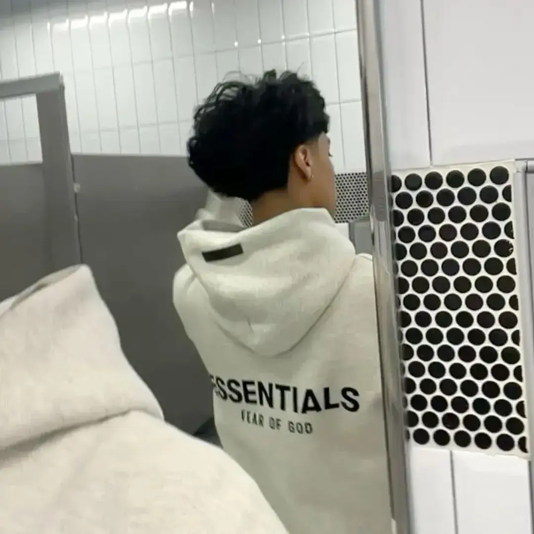 SmugLlama6517의 Mateo - boy best friend