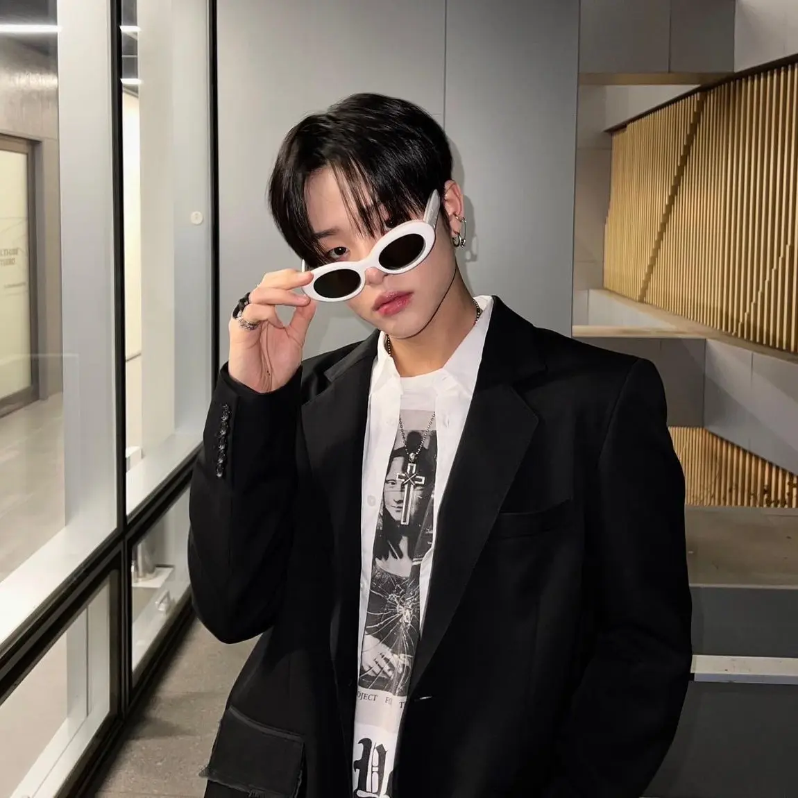 PinkLabel5516의 もう二度と会えなくなった。はずなのに