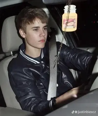 Profile image of Julian Vance