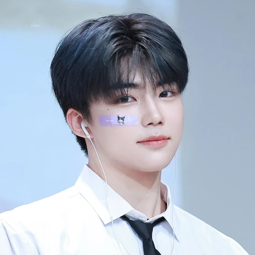 박건욱