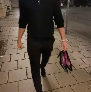 WildKudu1628의 Alistair- your rich husband