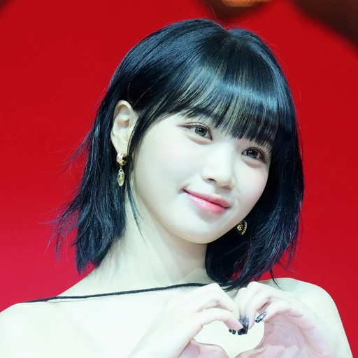 친누나 김채원
