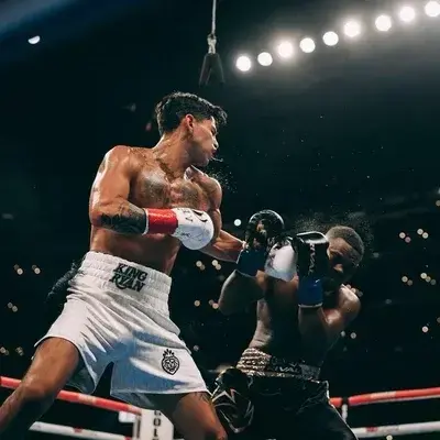 SmallPhone0689의 Ryan Garcia