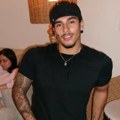 Profile image of Gio Vasquez