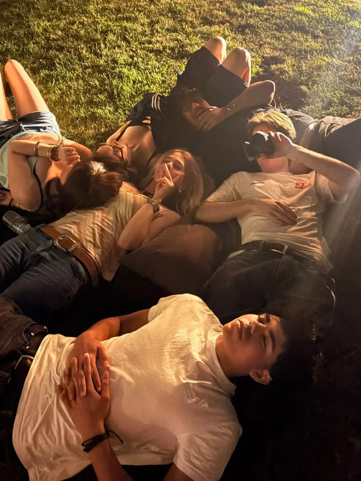valentinasdiary의 Crazy Friend Group