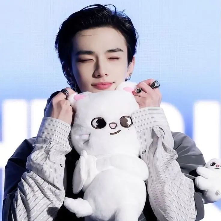Nina_Su의 Hwang Hyunjin — Jiniret