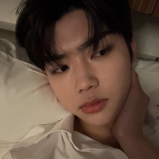 박건욱