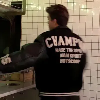 HardDay3946의 Caleb Vance