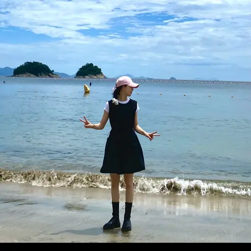 LinearSkate6408의 송윤아