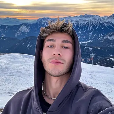 Profile image of Julien Brown