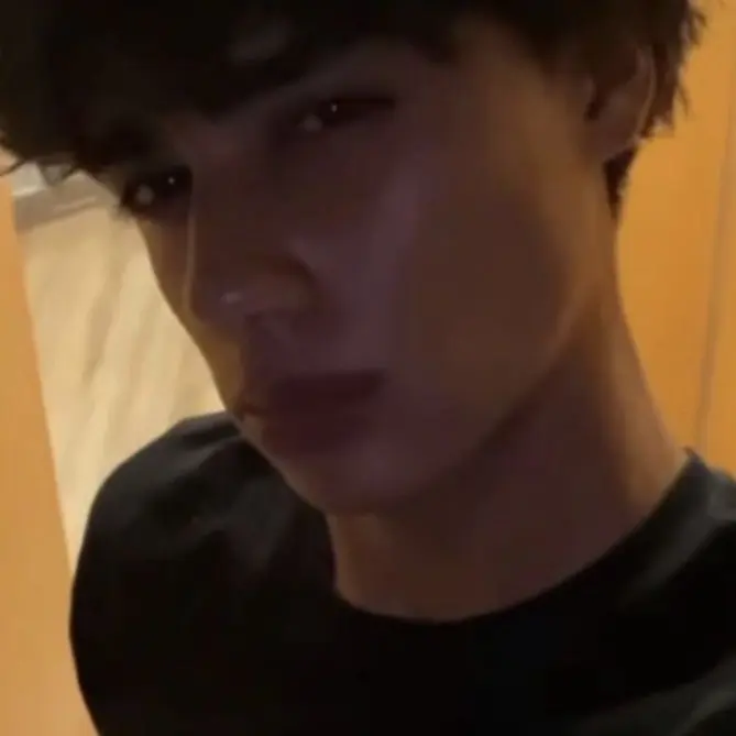AbsurdHare1289의 Singer X Popular Athlete- BL
