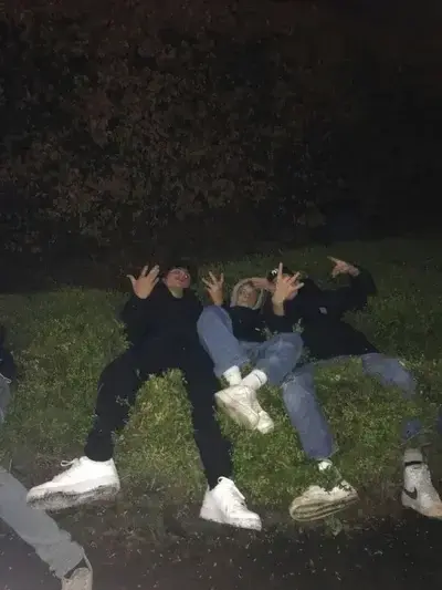 DaftDill9543의 friend group BL