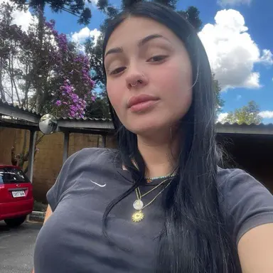 Profile image of Bruna Oliveira.