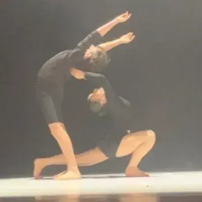 SlimRobe7498의 Dancer