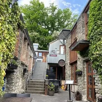 Profile image of 三枝明那