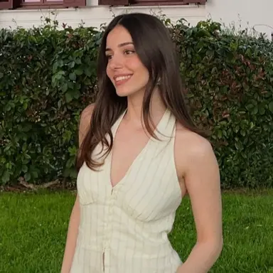 Profile image of Afra Akyol