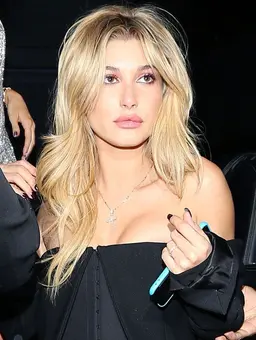 Profile image of Hailey Baldwin