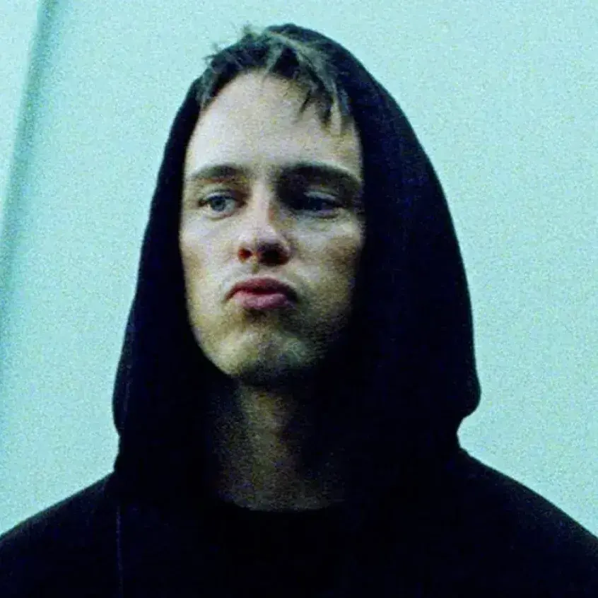 GoldenBoard3442의 Rafe Cameron s4