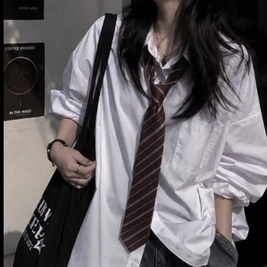 Vapegirl1623의 The strict school love