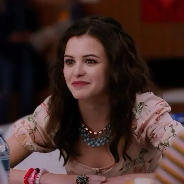 ChillyCoat8982의 Maxine Baker