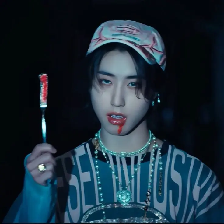 jisvng.sbitxh의 would you even want me looking like a zombie?