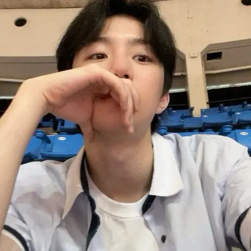 DaftlySloth4509의 박지후