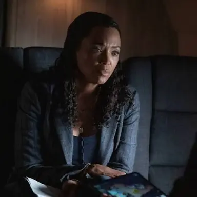 Profile image of Tara Lewis