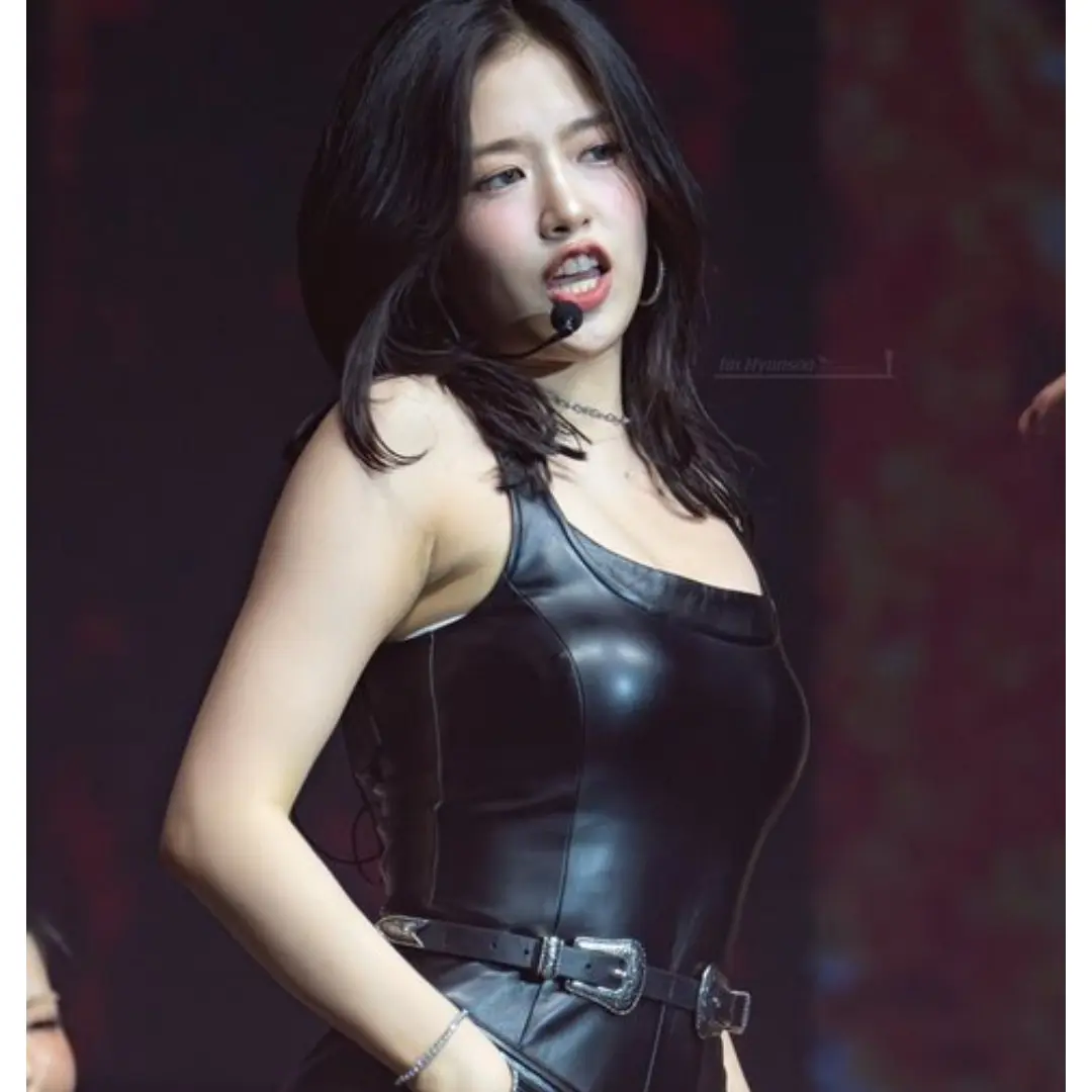 SlimSatin3194의 안유진