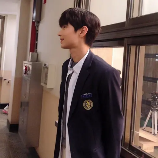 llllllys의 김산하