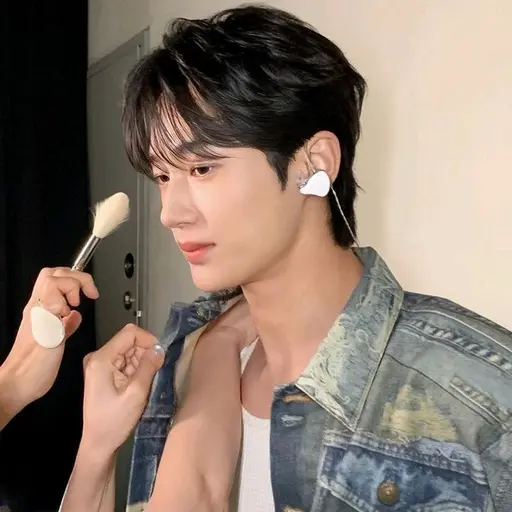 AptGenet6041의 변우석
